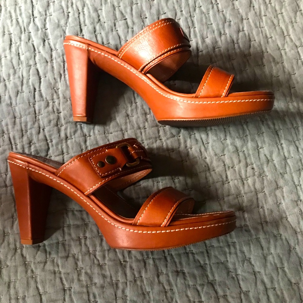 Coach Platform Slides - Picture 1 of 4